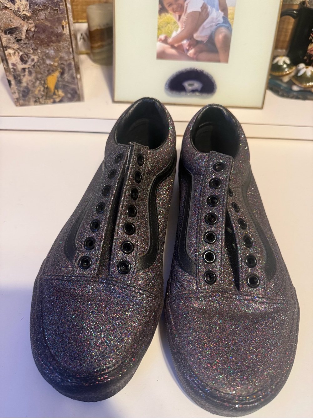 Vans Off The Wall Women’s Glitter Slip-On Sneakers in Iridescent Black size 8
